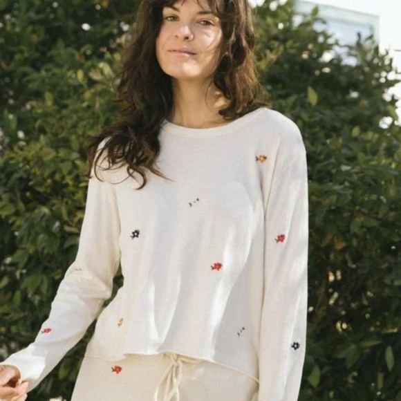 THE GREAT. Tops - the great crop long sleeve tee with floral embroidery